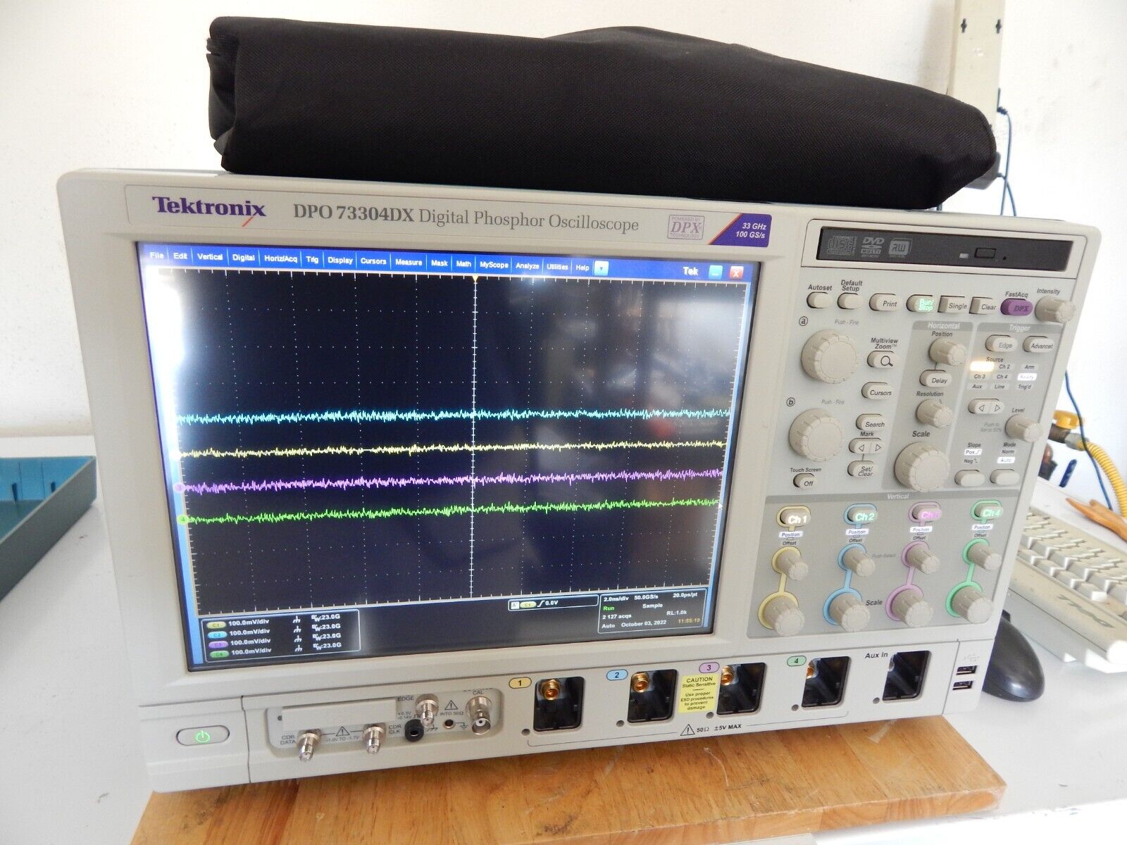 Tektronix MSO73304DX 33GHz 4CH, 100GS/s /NIST cal. w data, from DPO73304DX Tektronix MSO73304DX 33GHz 4CH, 100GS/s /NIST cal. w data, from DPO73304DX